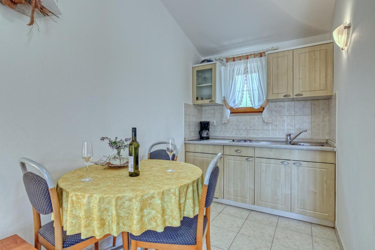 Apartmets Slavica 1644 Банджоле Экстерьер фото