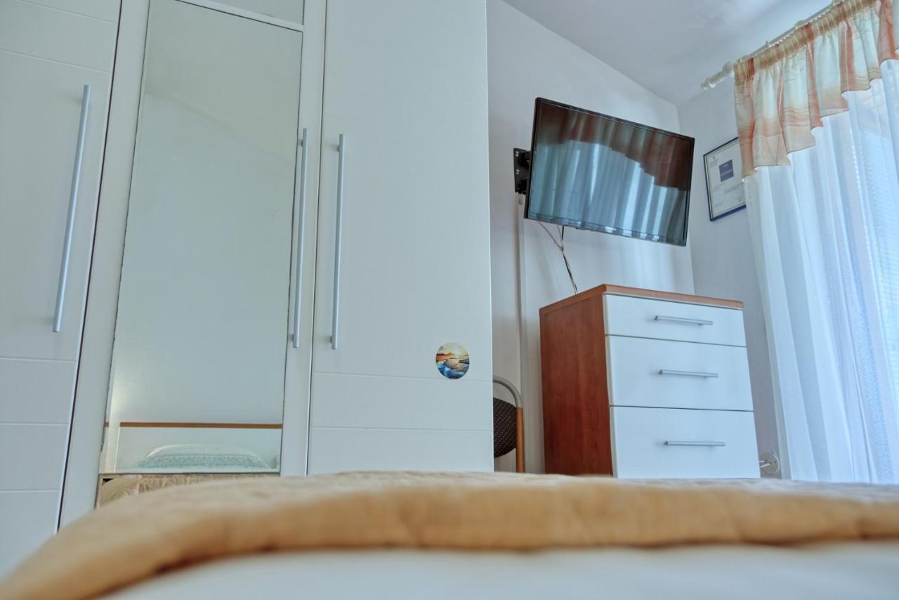 Apartmets Slavica 1644 Банджоле Экстерьер фото